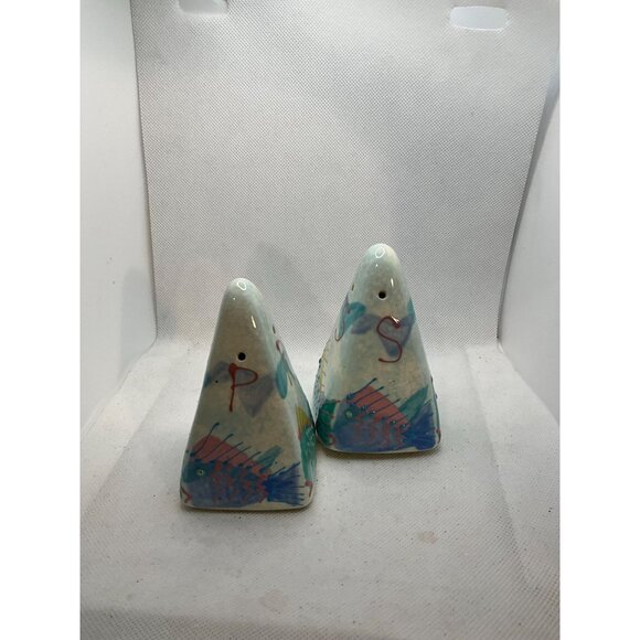 Vintage Handmade and Handpainted Studio Art Pottery Tropical Fish Salt Pepper & - Picture 7 of 7